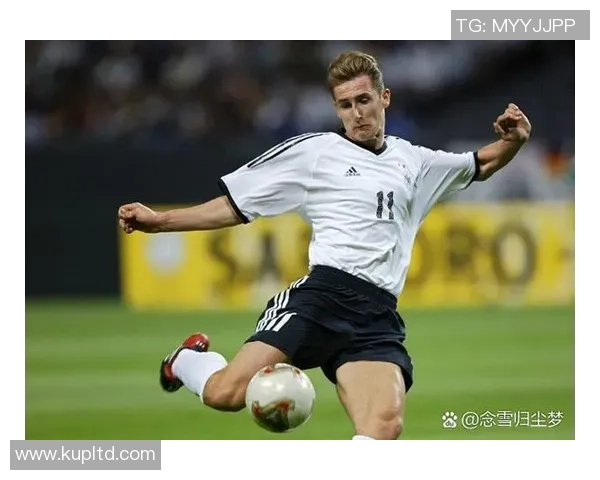 哪些知名球星会踢足球英文名字与运动魅力解析