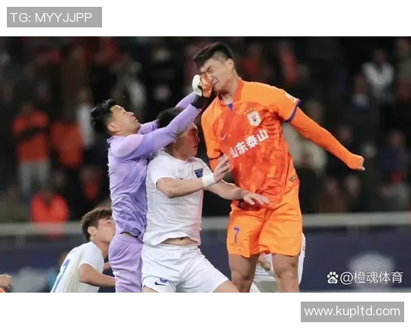 足球明星说山东话引热议是真的吗 网友热议与球迷反应各异